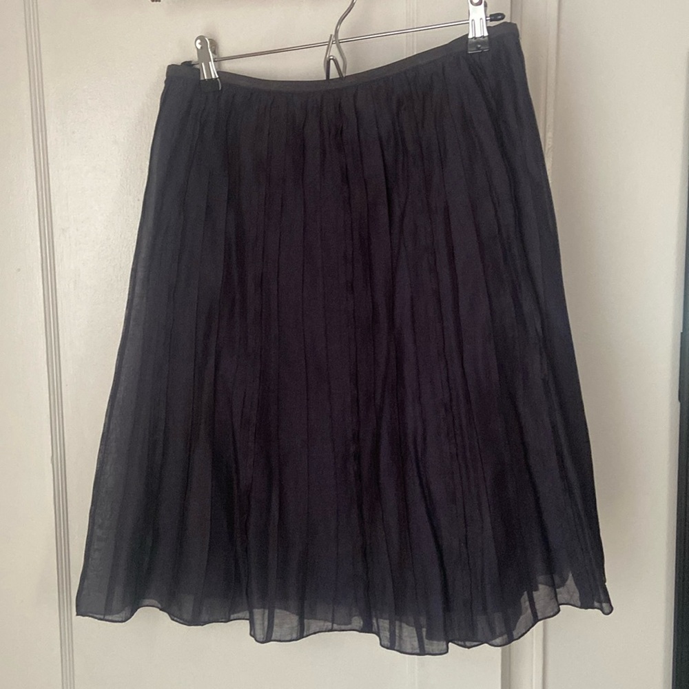 Nice + Zoe pleat illusion skirt